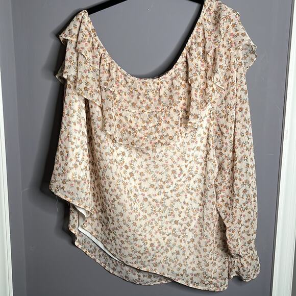 Torrid Light Color Floral One Shoulder Ruffle Blouse Size 3 - Picture 6 of 9